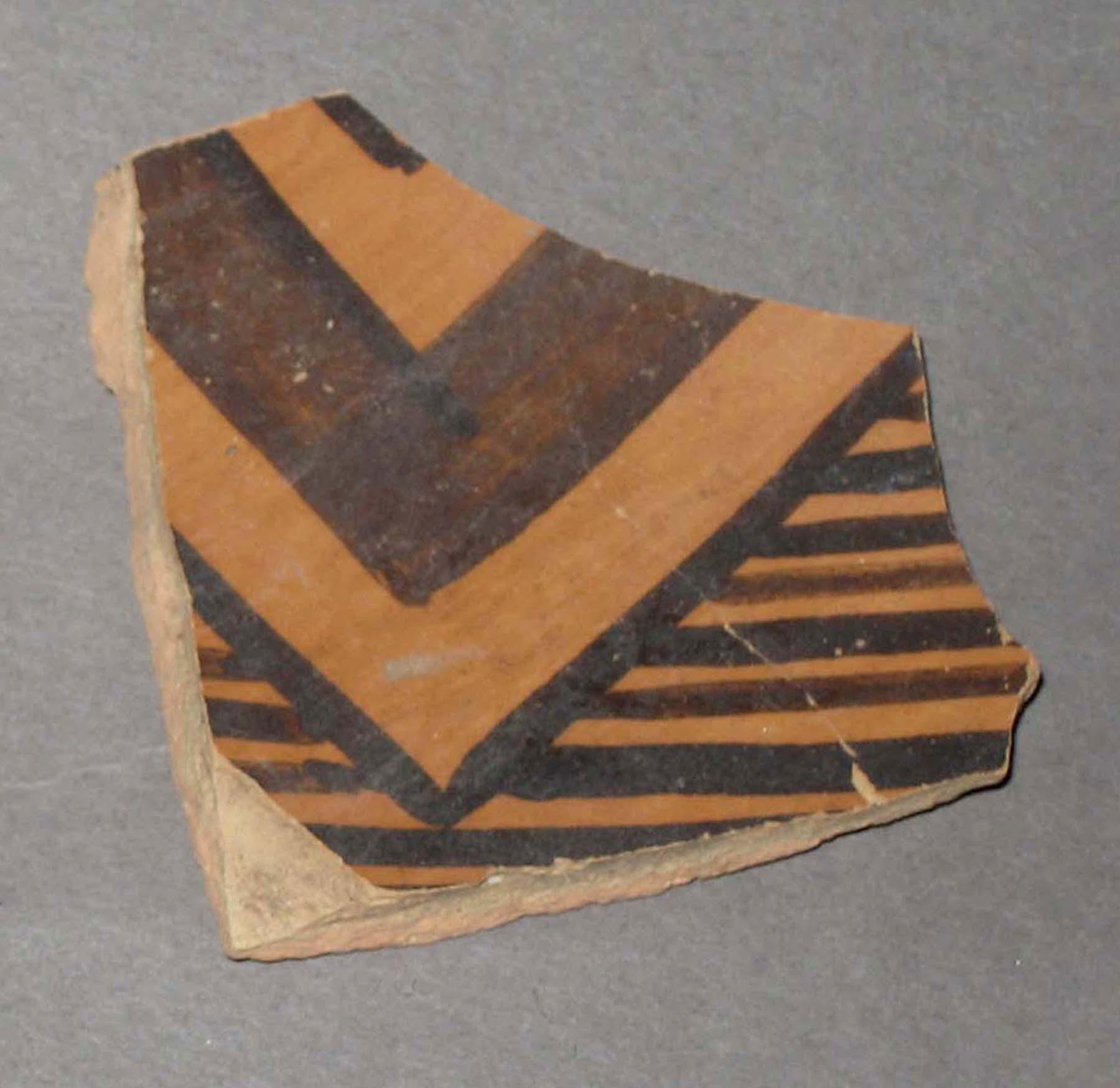 1980.0124.022 Earthenware fragment