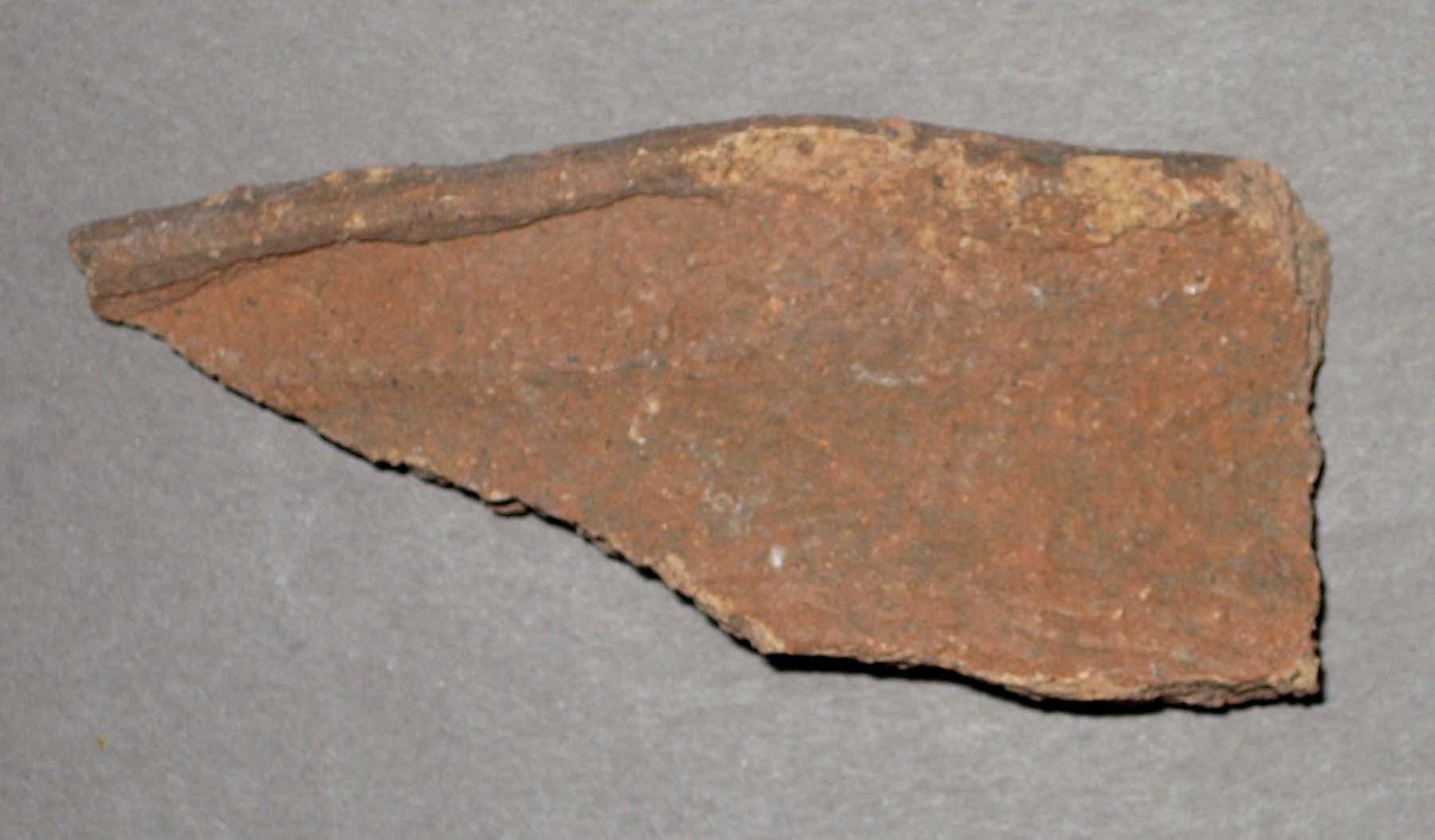 1980.0124.025 Earthenware fragment