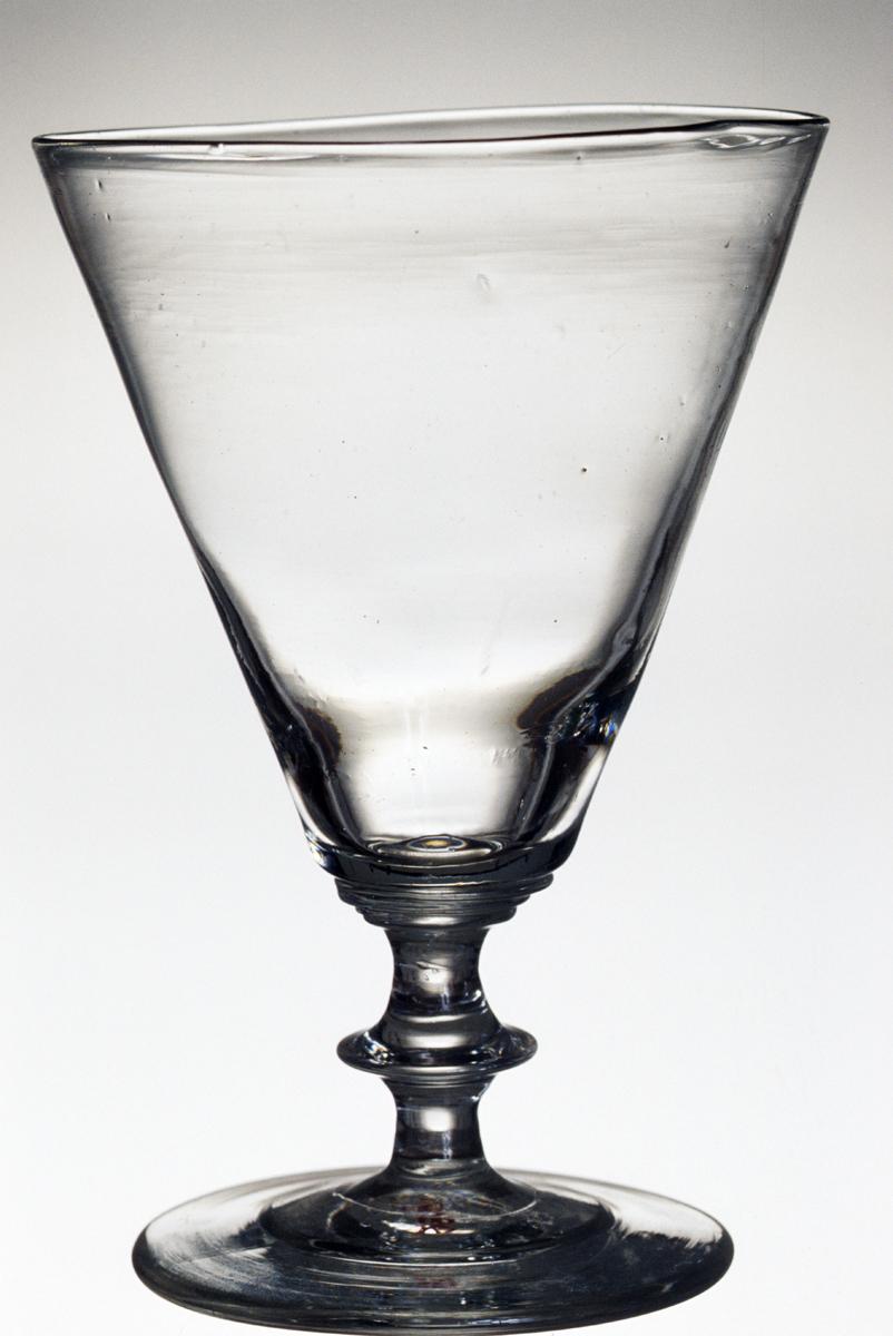 1980.0136 Colorless glass wineglass