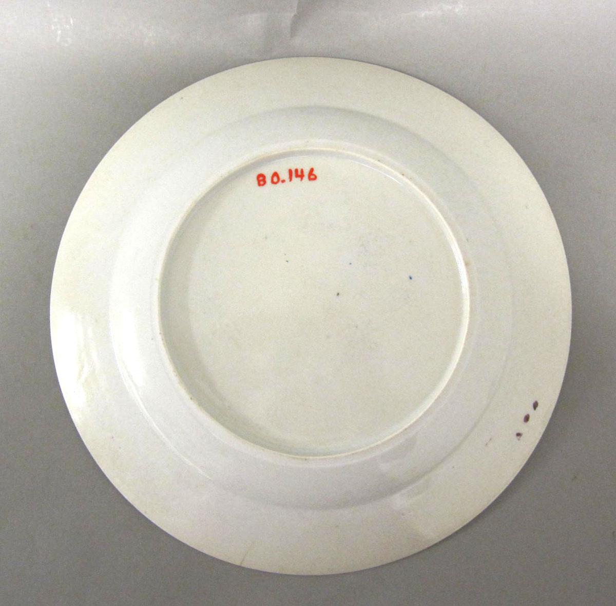 1980.0146 Porcelain plate underside