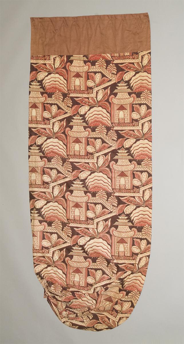 1957.1349 b Window hanging, side curtain upper left