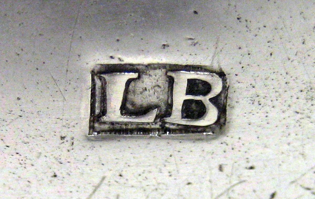 1980.0183 Silver Box mark