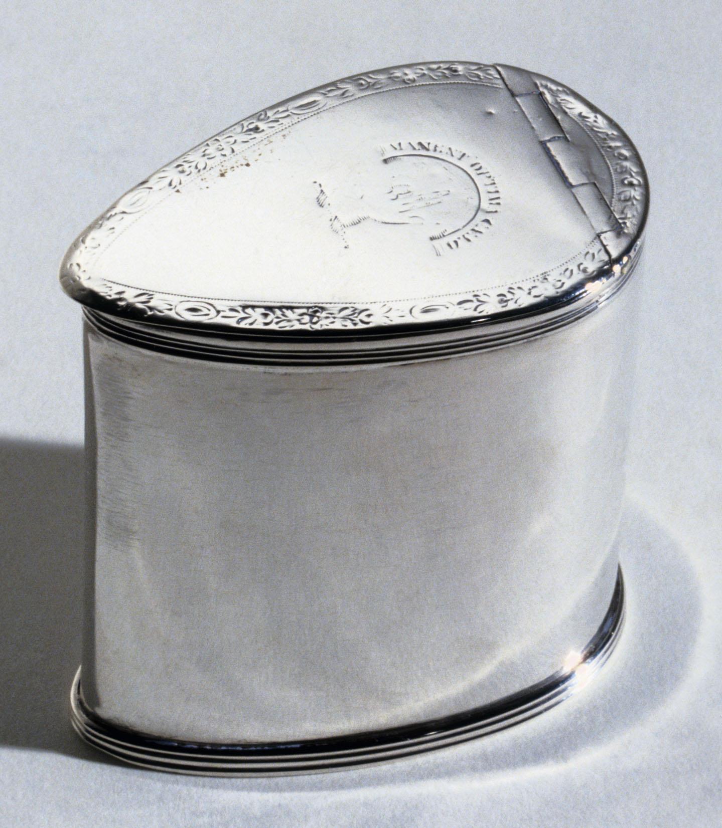 1980.0186 Box, view 1