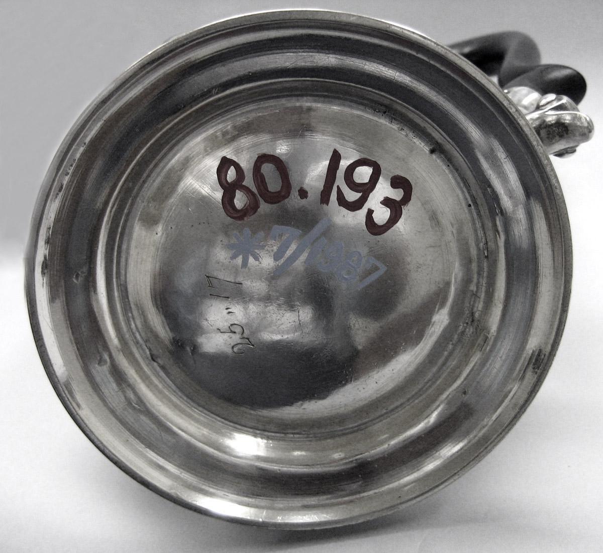 1980.0193 Silver Coffee pot underside