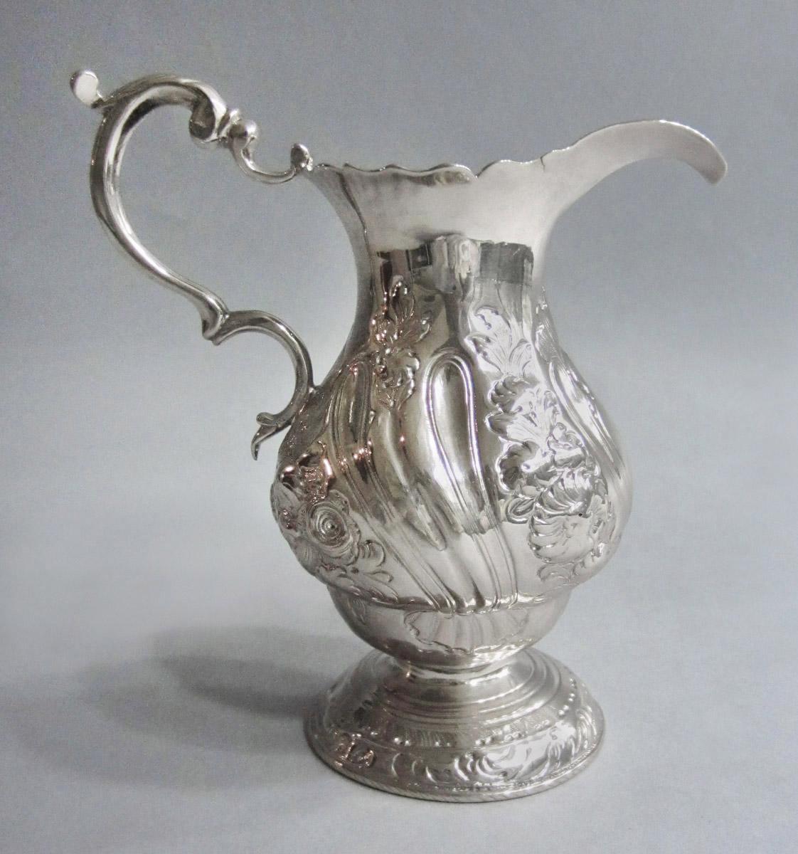 1980.0195 Cream pot, side 2
