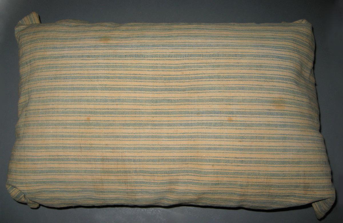 1980.0196 B Miniature mattress