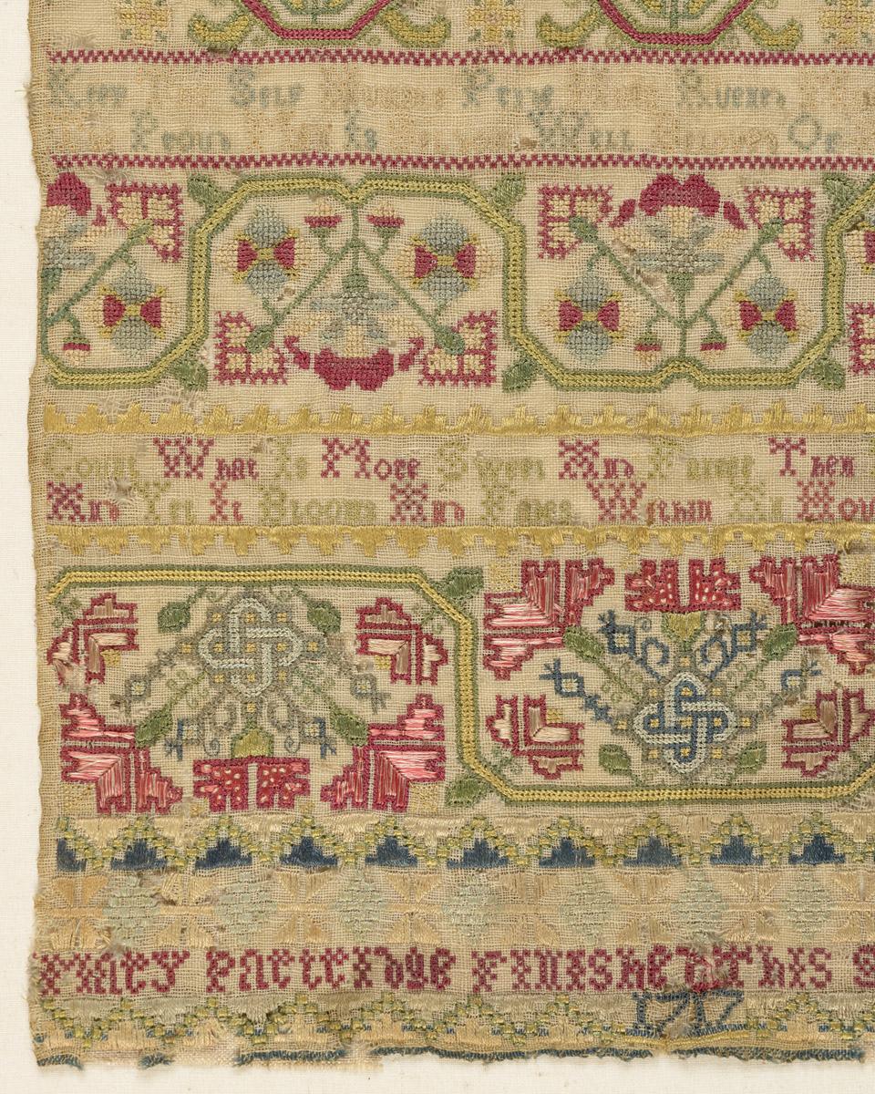 1981.0037 Sampler, detail 3