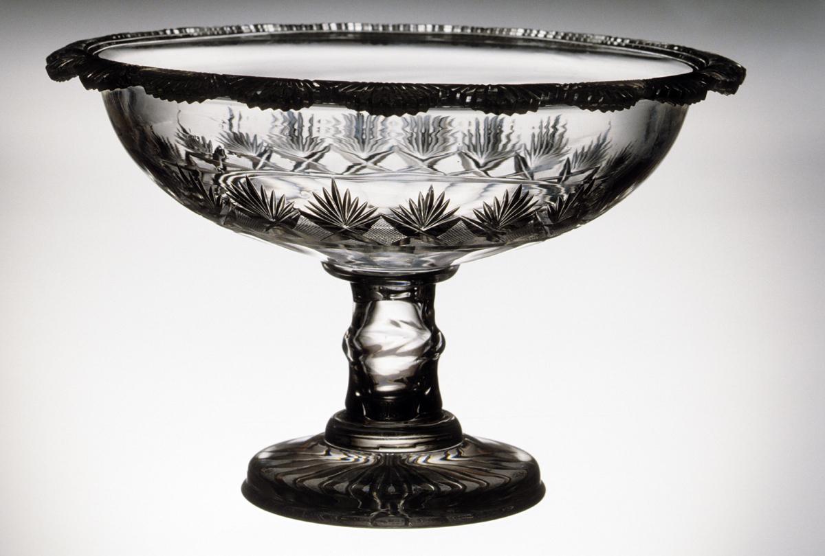 1981.0068 Glass compote