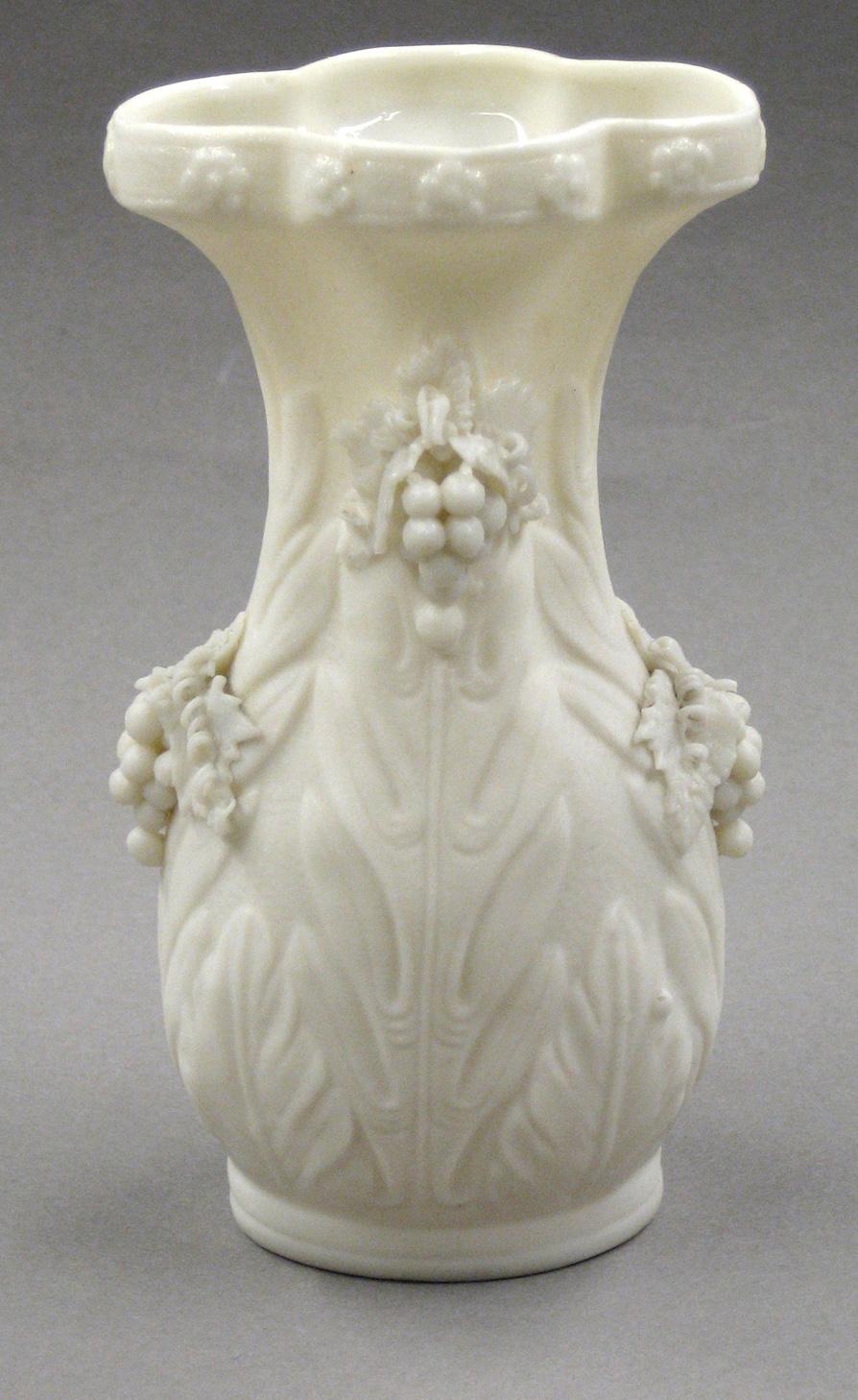 1981.0084.002 Vase