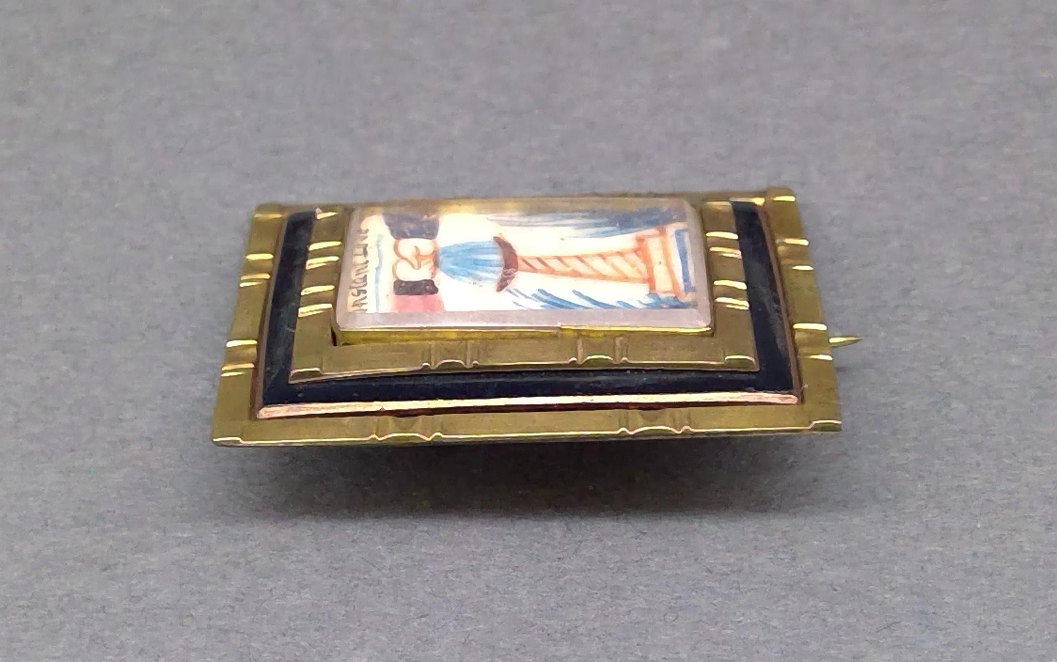 1981.0107 Brooch, Mourning brooch or pin, view3