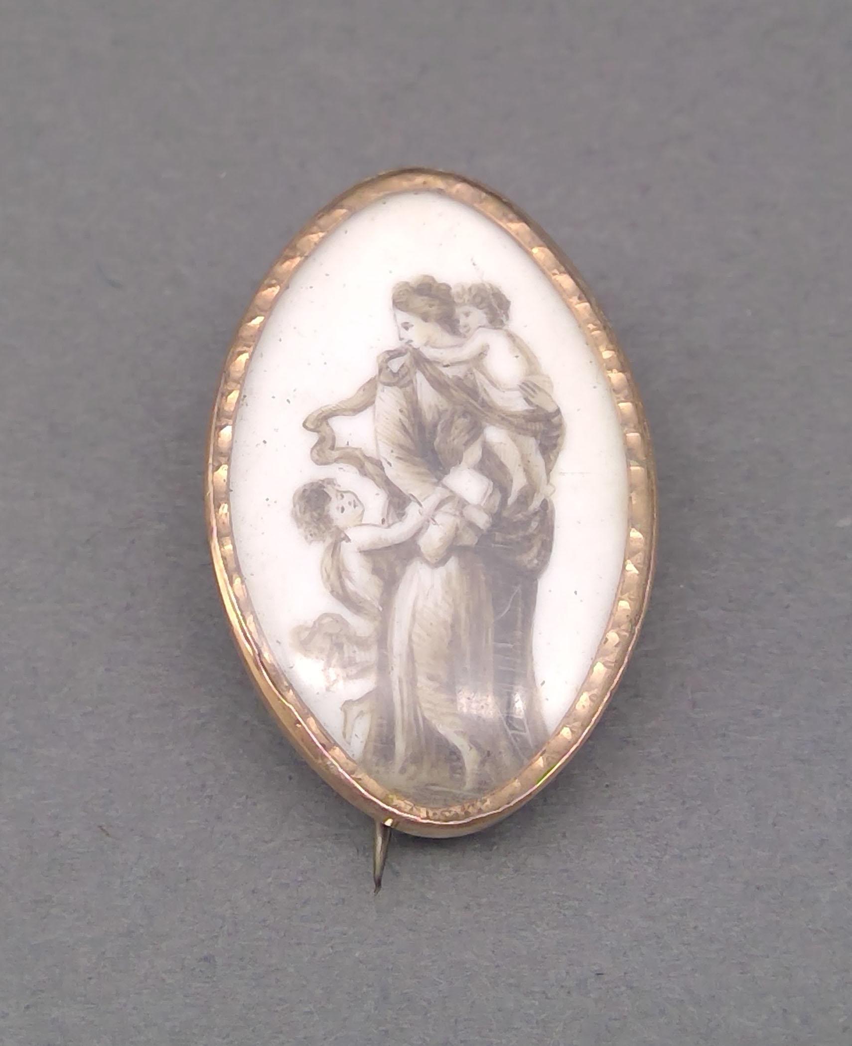 1981.0120 Brooch and pendant, Mourning brooch and pendant, view 1