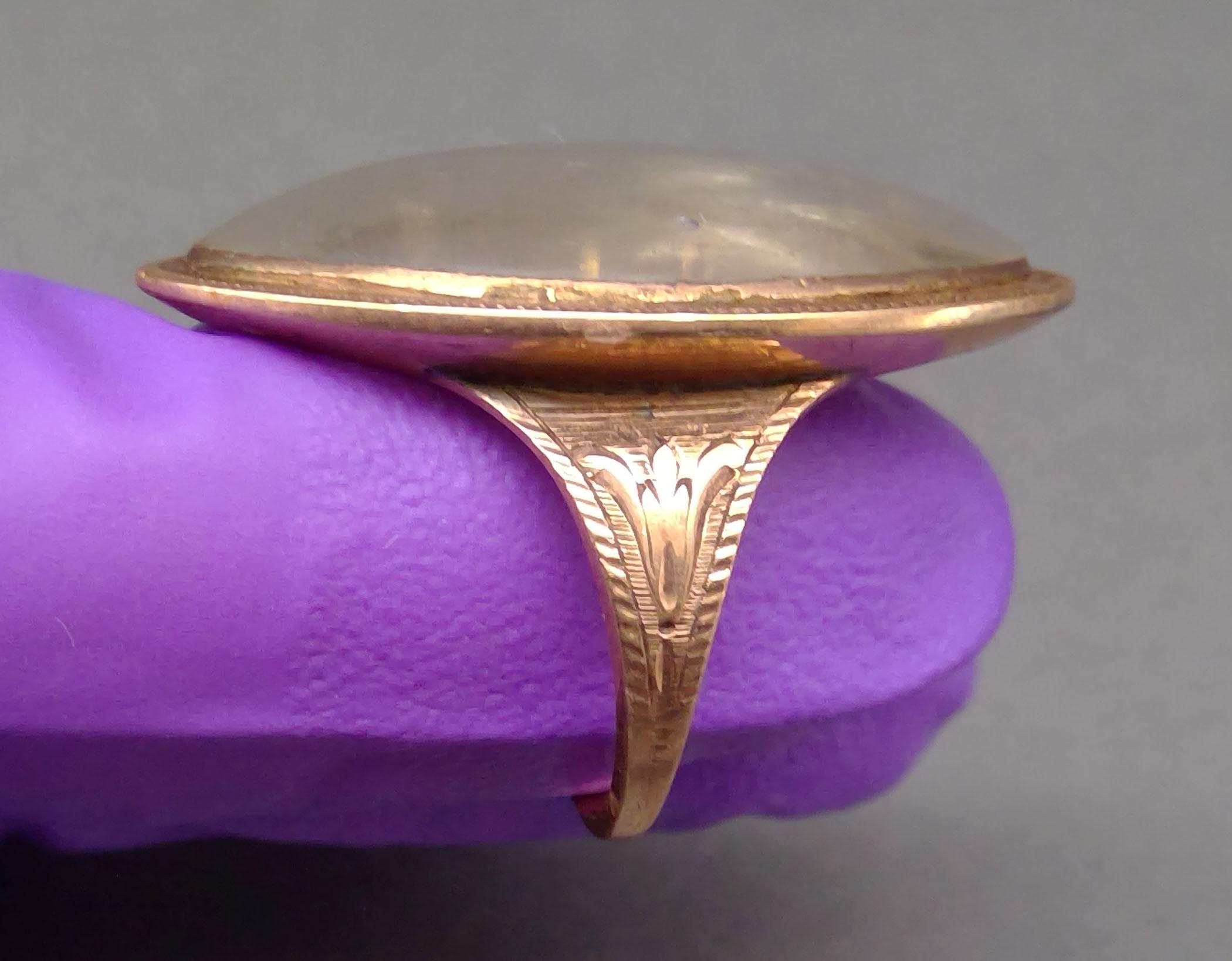 1981.0124 Ring (finger), Mourning ring, view 3