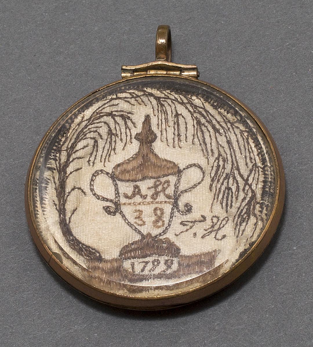1981.0133 Locket