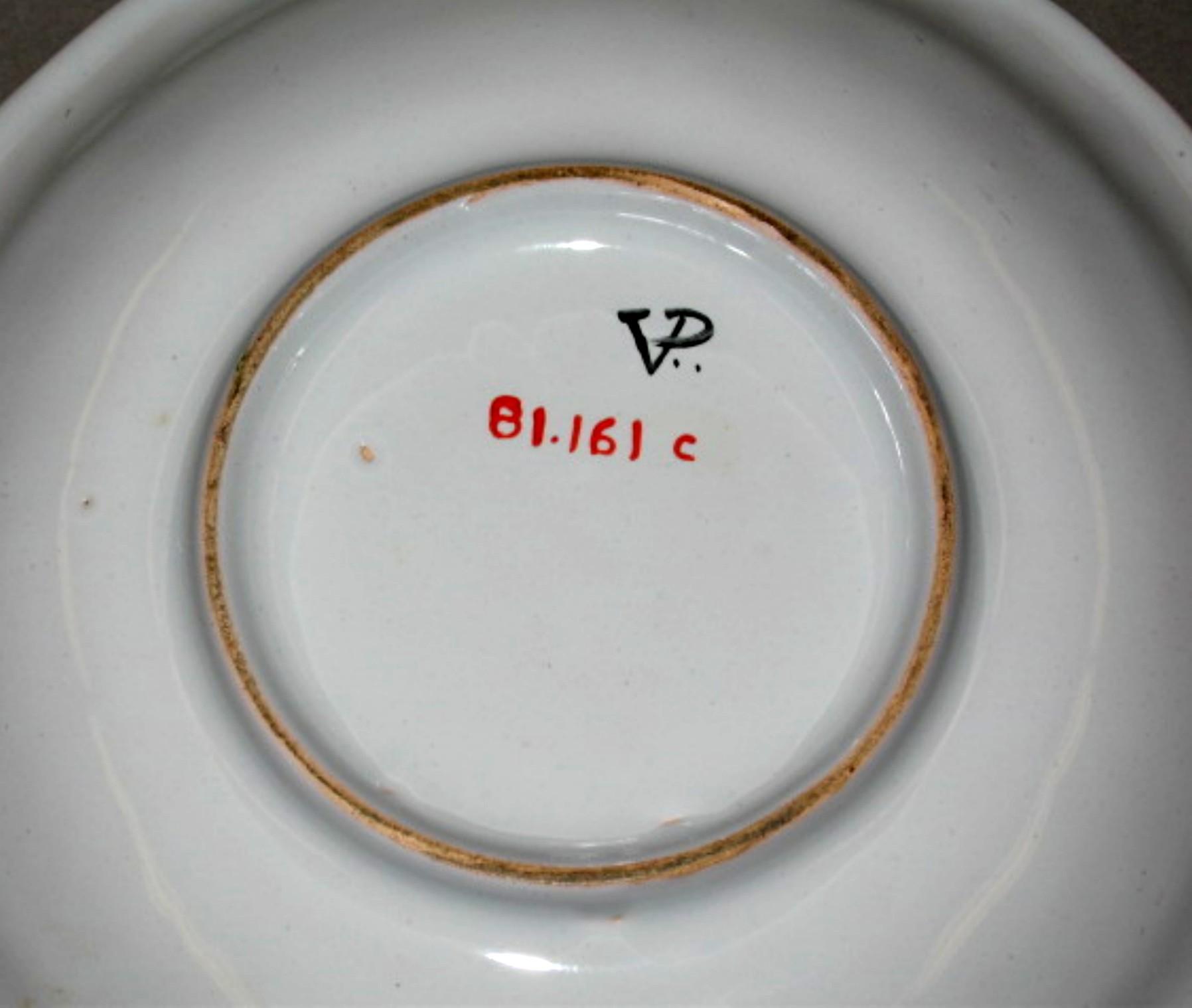 1981.0161 C Tin-glazed earthenware stand (underside)