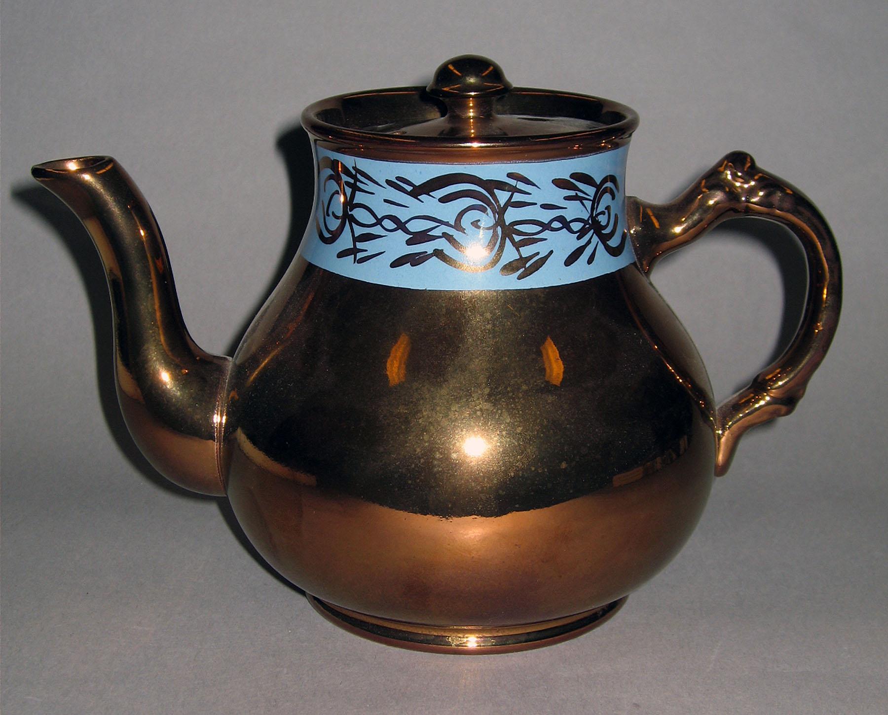 1981.0163 Lusterware Teapot