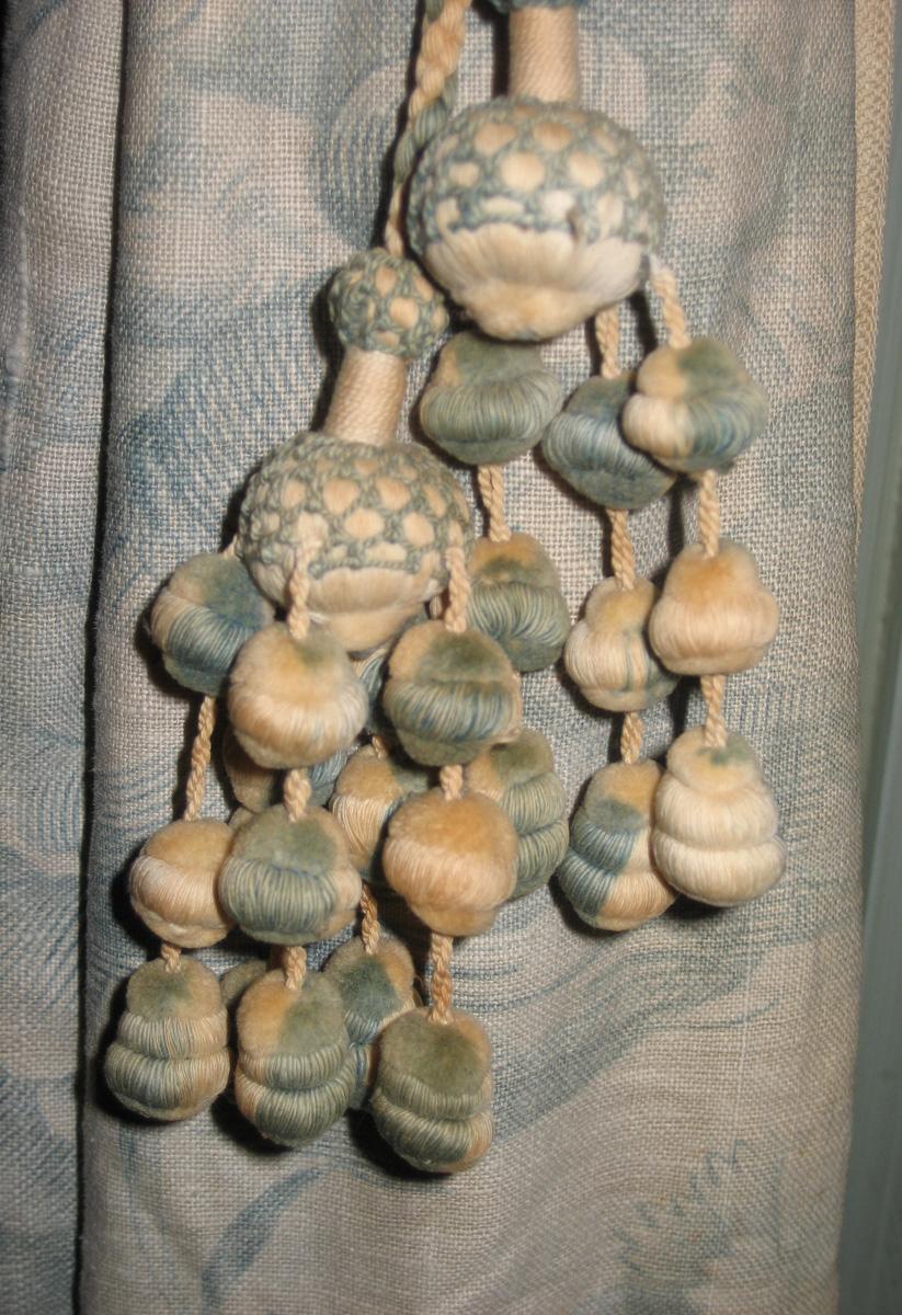 1957.1356 tassel detail