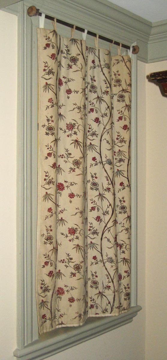 1952.0337 D curtain view 2