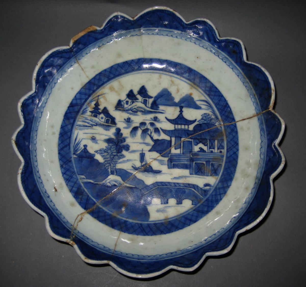 1981.0237 Porcelain Bowl