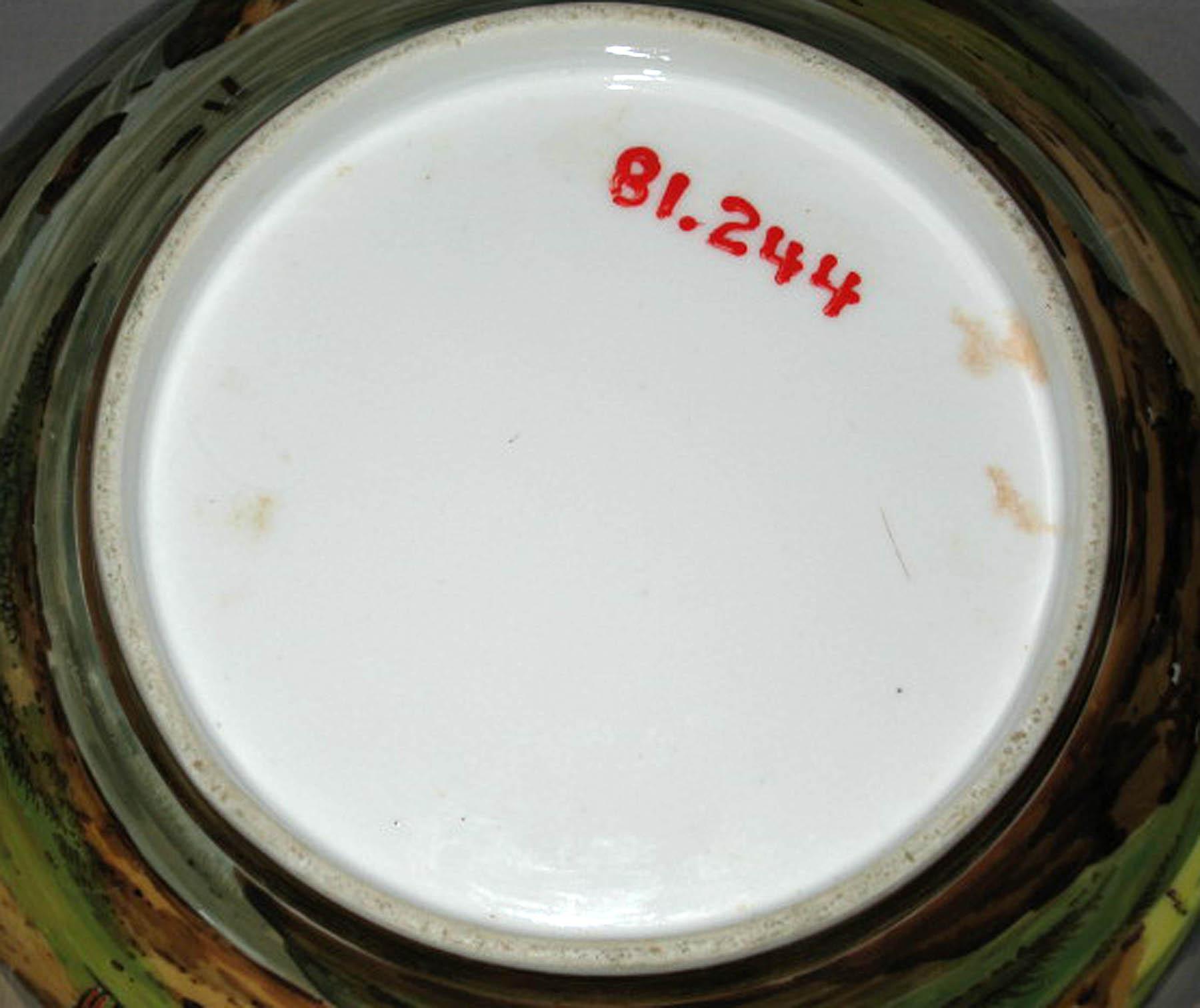 1981.0244 Porcelain bowl (underside)