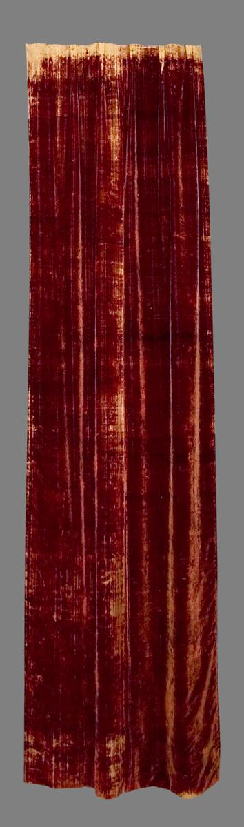 1957.1359.001 A Window Hanging, Side Curtain