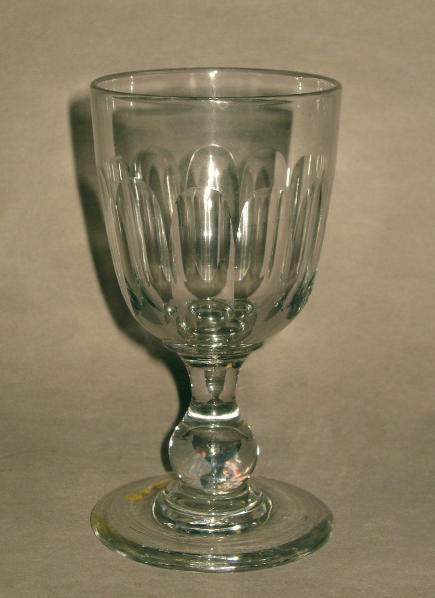 1981.0253.002 Glass wineglass