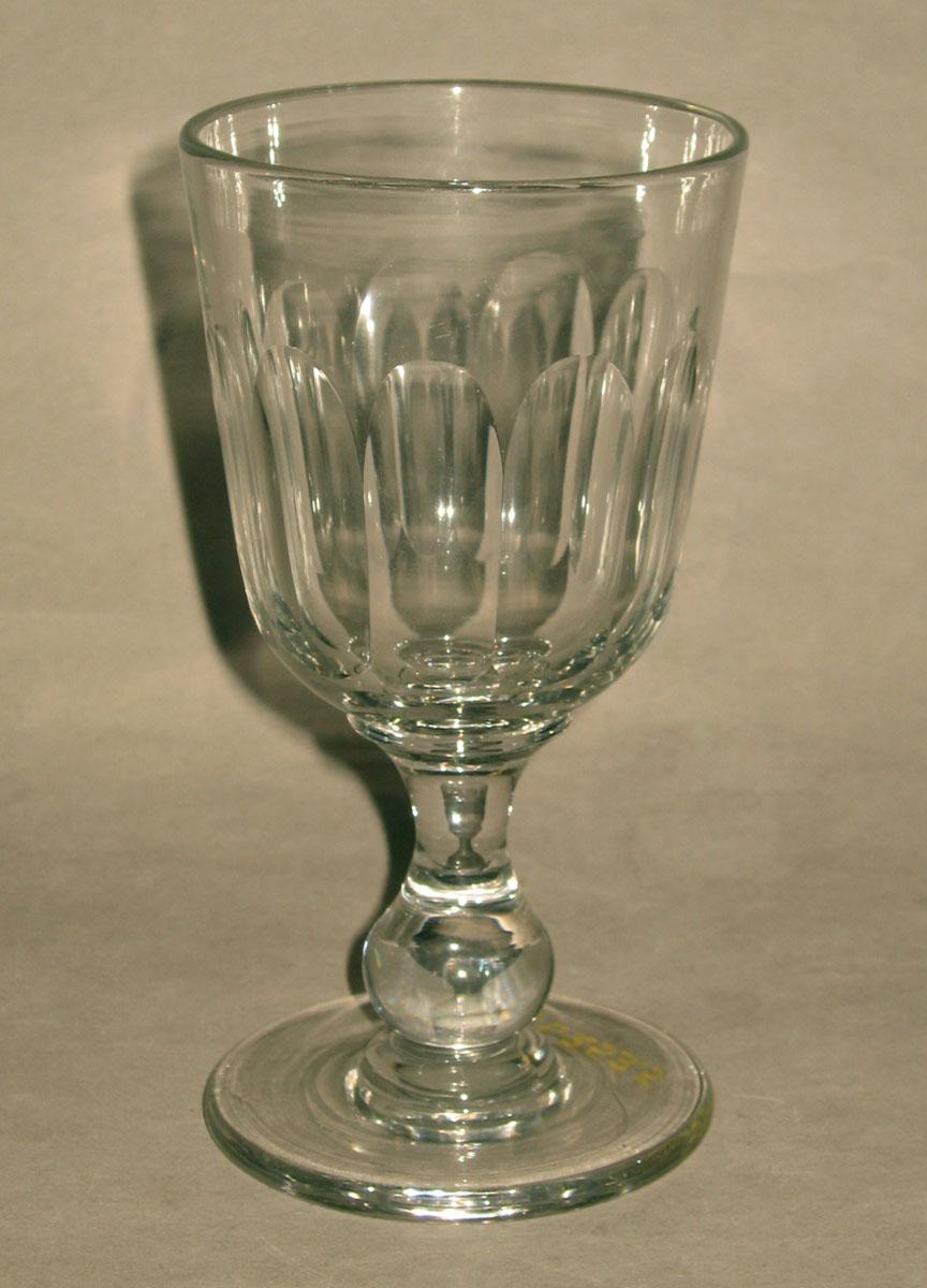 1981.0253.005 Glass wineglass