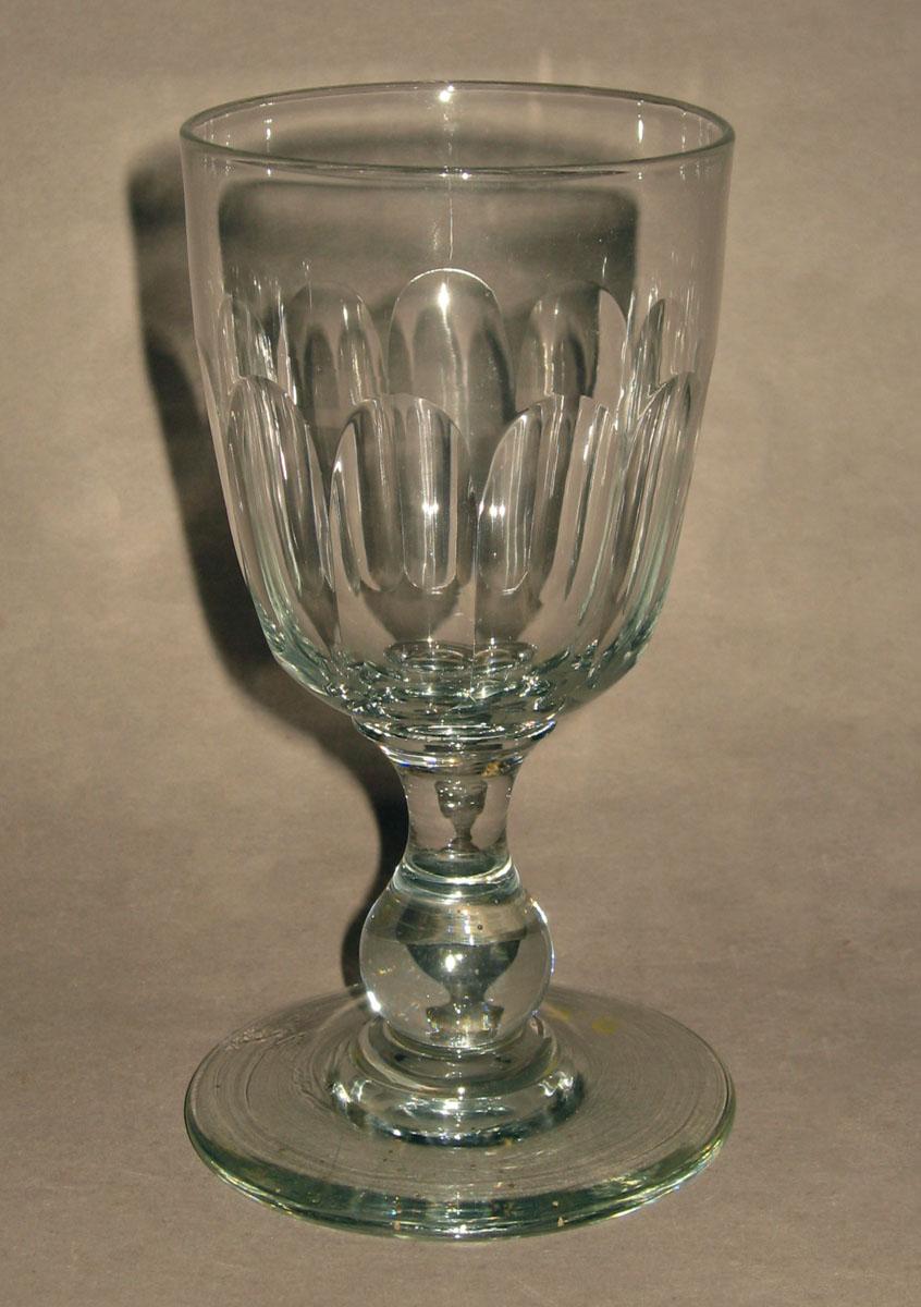 1981.0253.008 Glass wineglass