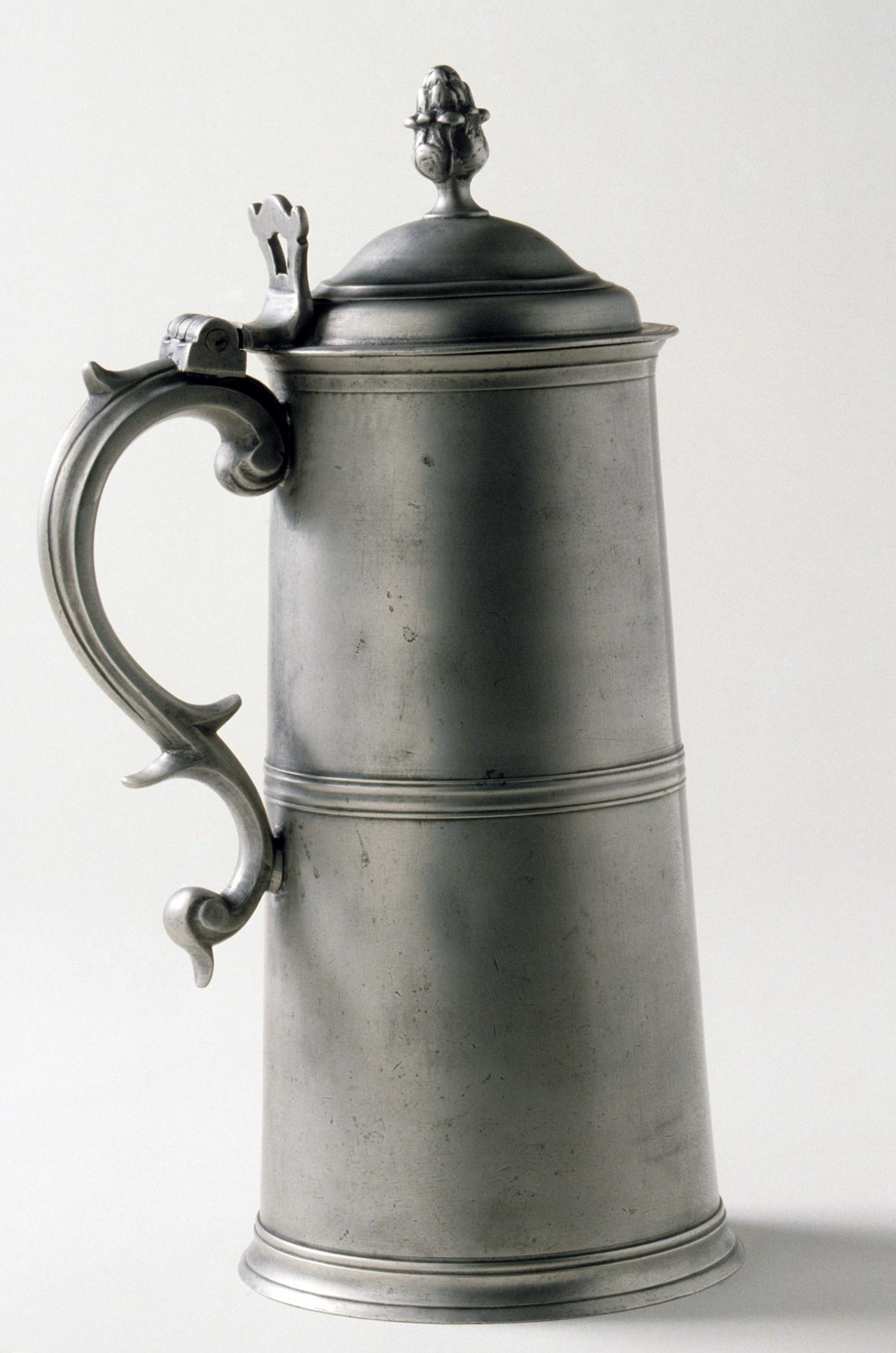 1982.0005 Pewter flagon
