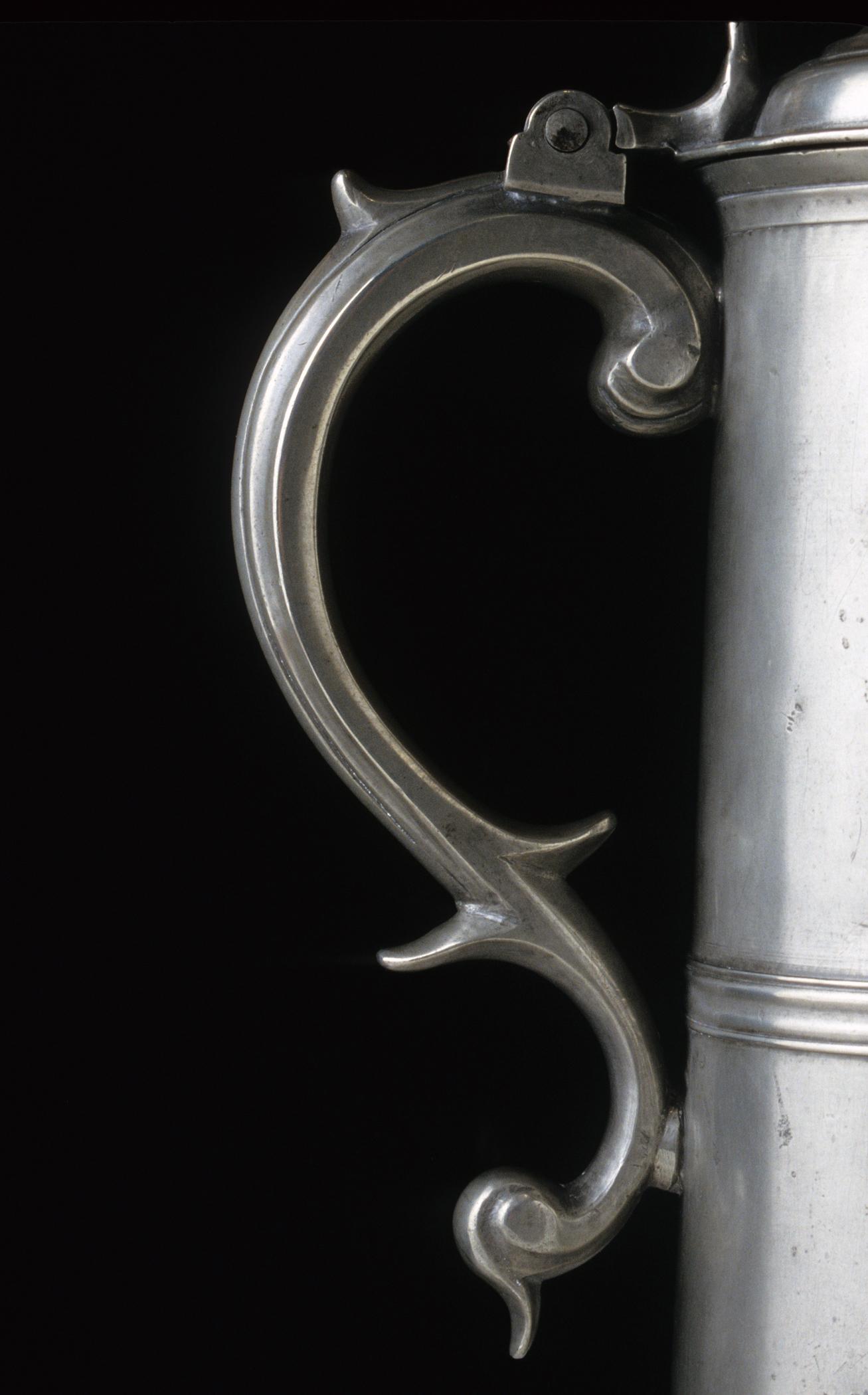 1982.0005 Flagon, detail, handle