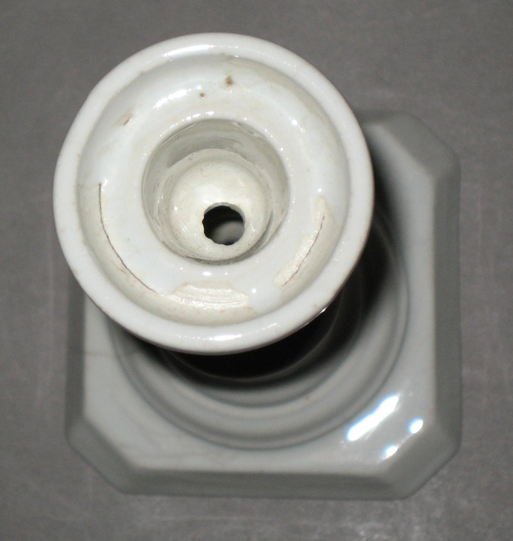 1982.0055 Tin-glazed candlestick (top)