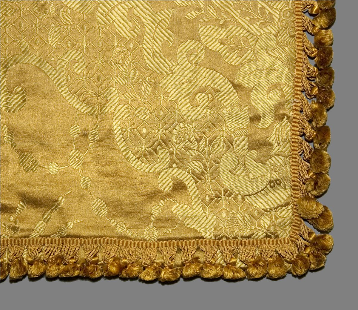 1957.1361.004 B Window Hanging, Side Curtain, Edge Detail