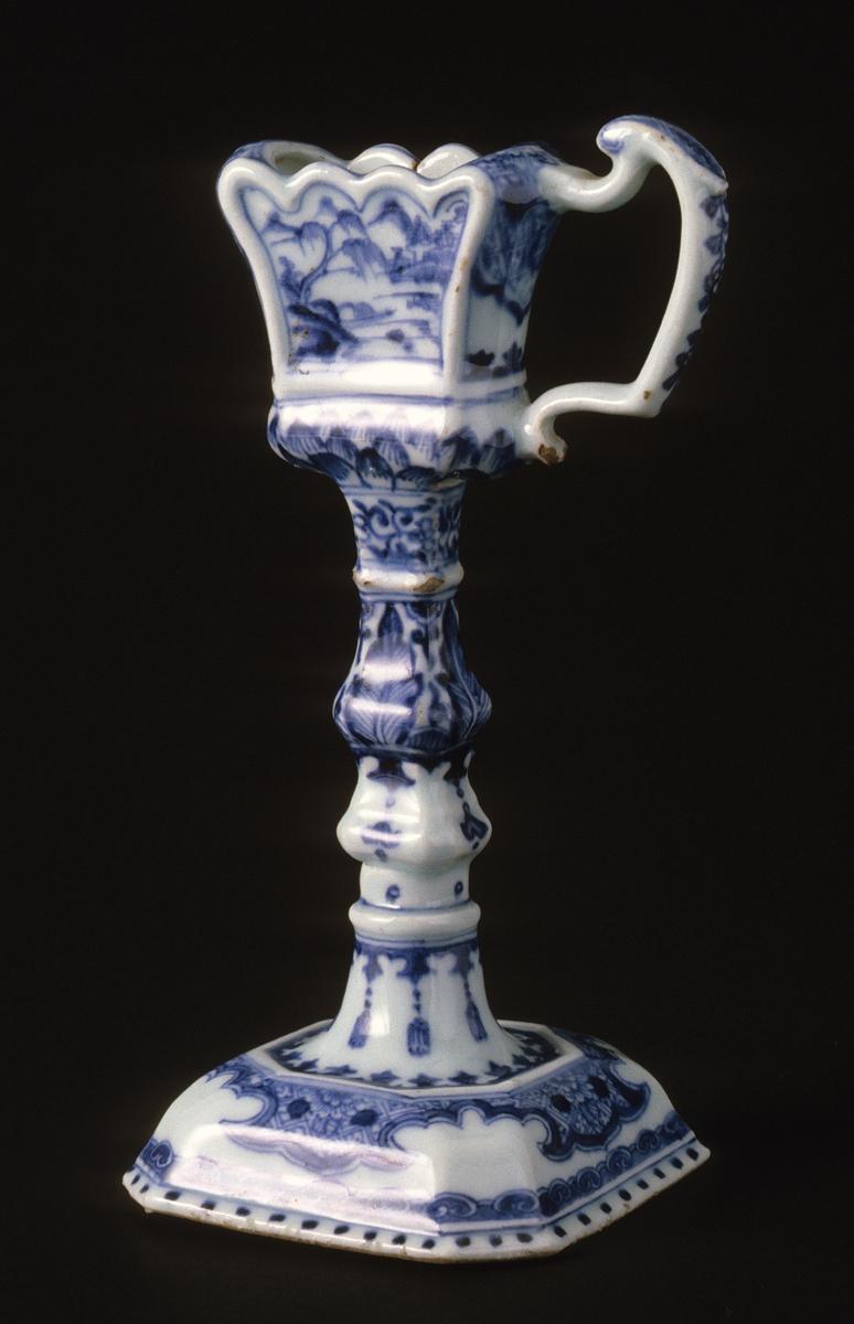 1982.0098 Snuffer Stand