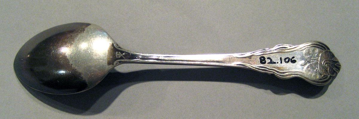 1982.0106 Silver Spoon underside