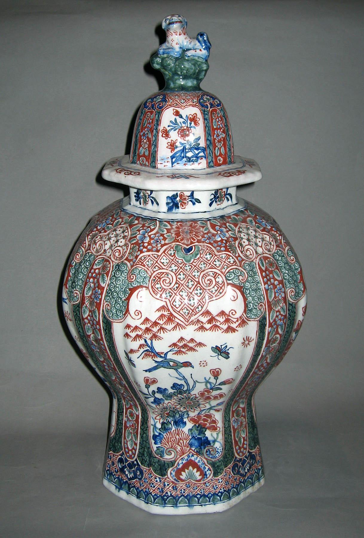 1982.0117.003 A, B Earthenware vase