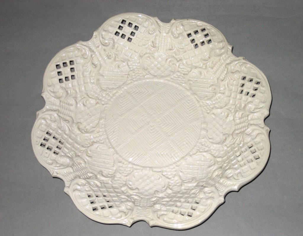 1982.0121 Dish