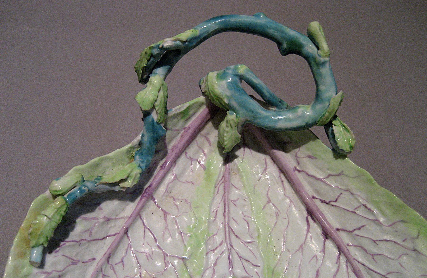 1982.0154 Dish (handle detail)
