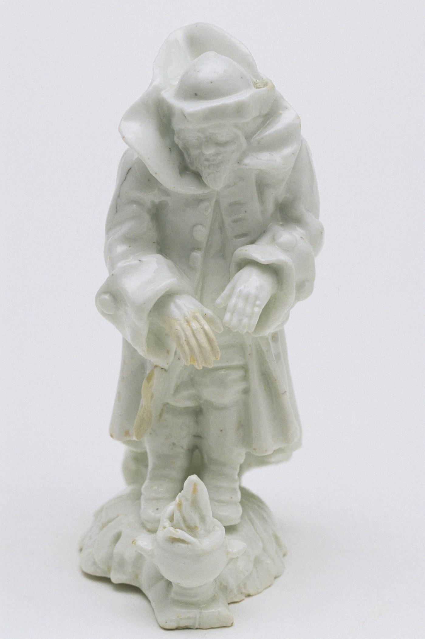 1982.0165 Porcelain figure
