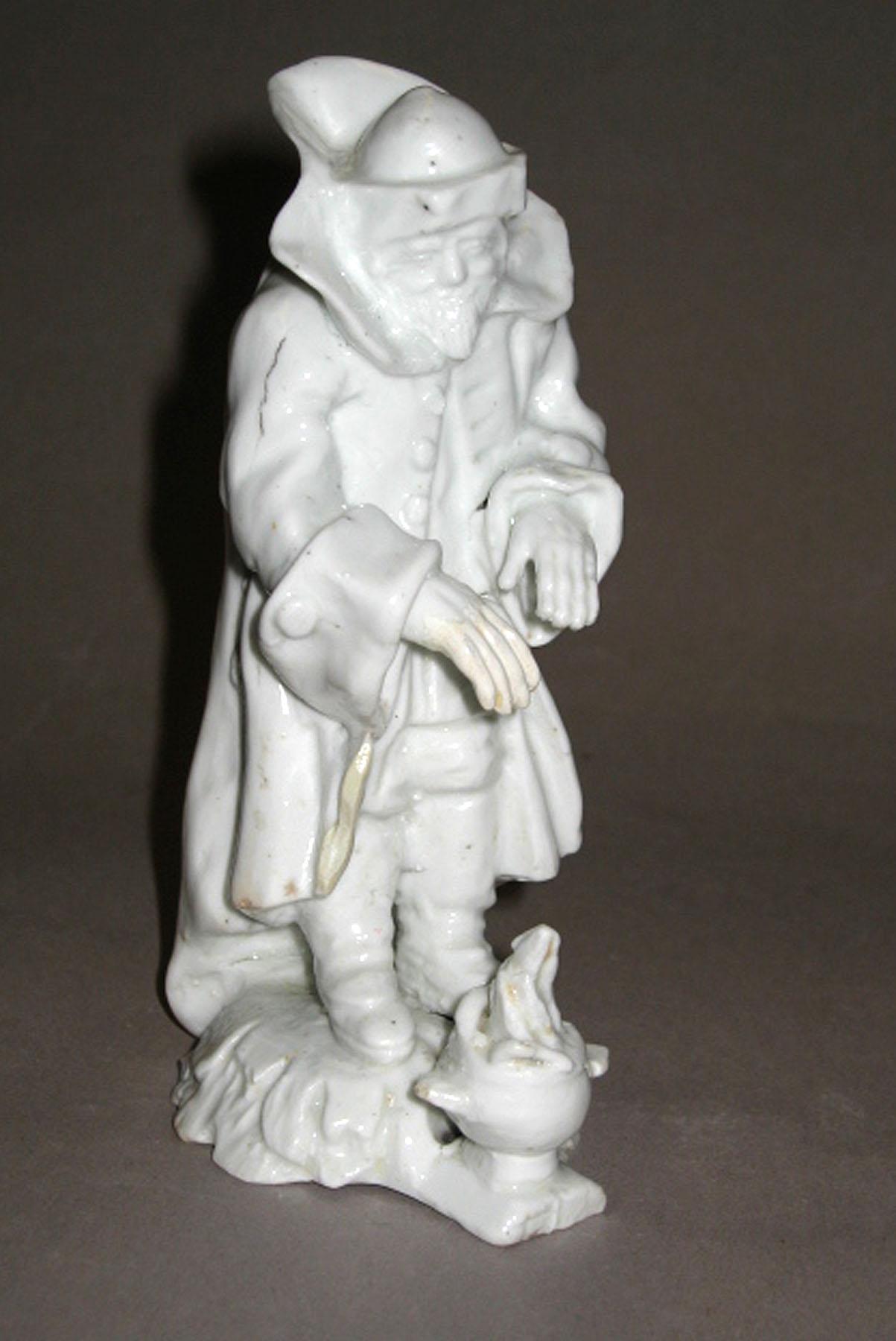 1982.0165 Porcelain figure (view 2)