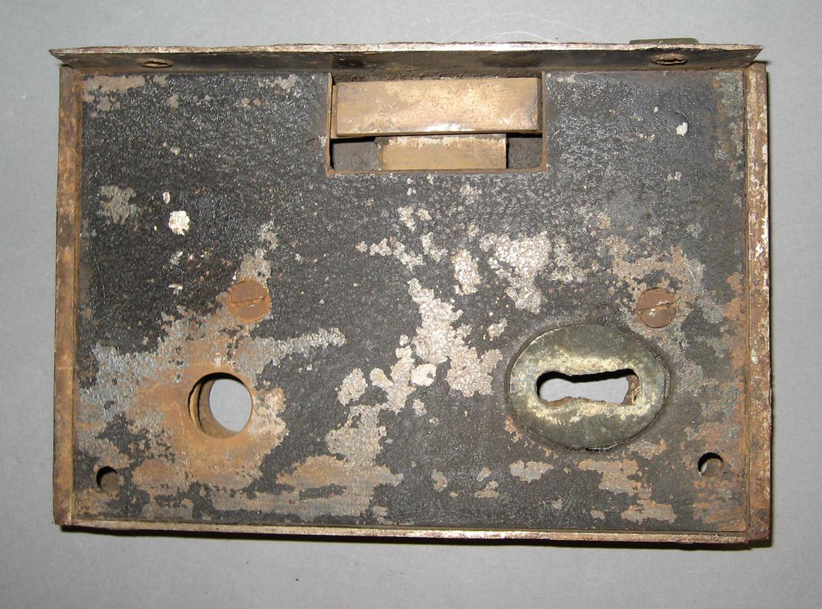 1982.0171 (back) Lock