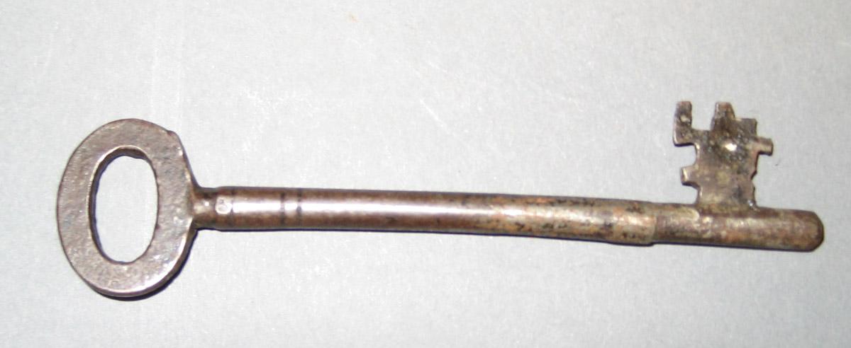 1982.0190 C Key
