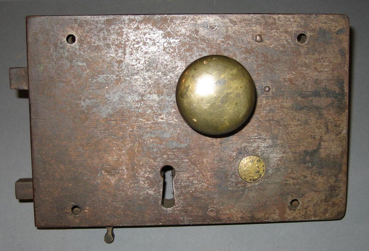 1982.0195 A Lock