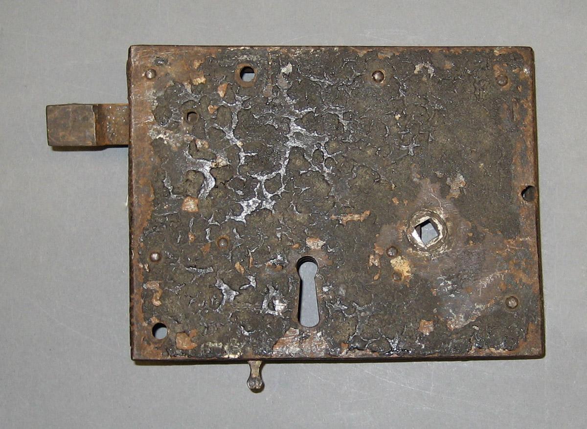 1982.0198 Lock
