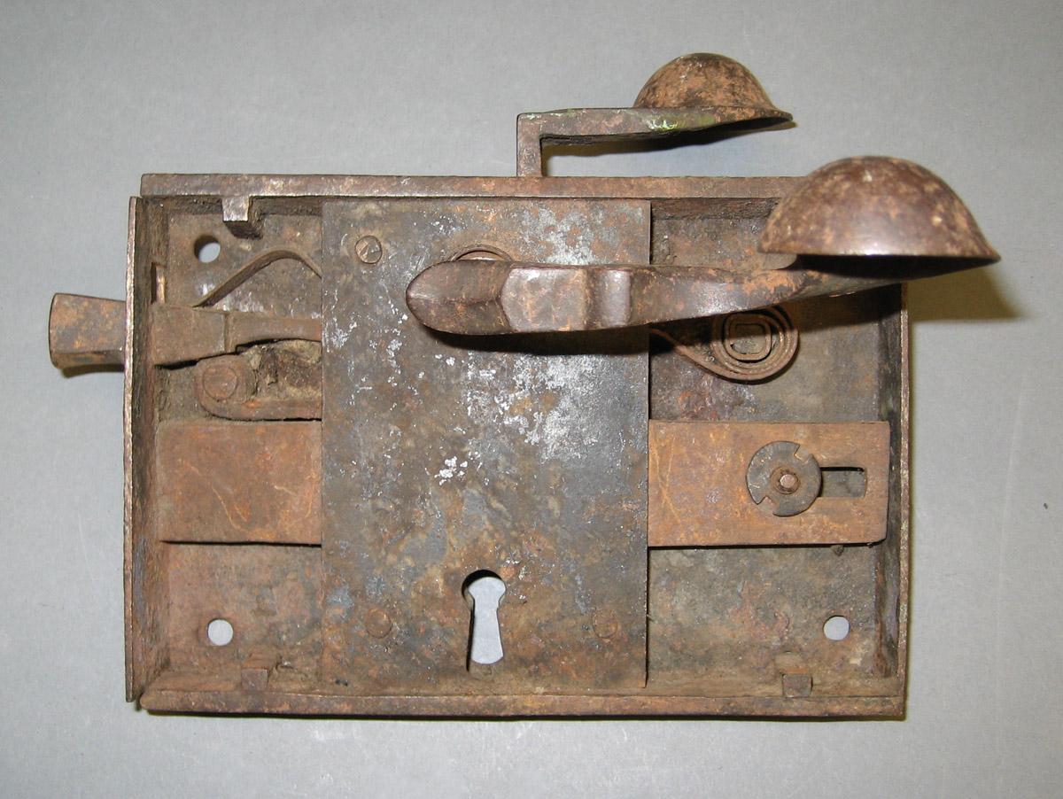 1982.0199 Lock (reverse)