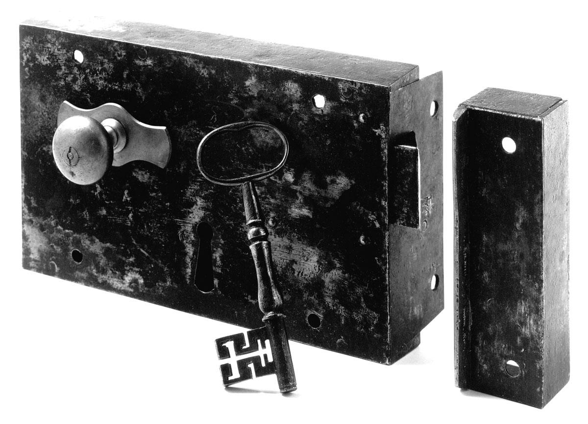 1982.0201 Lock, key