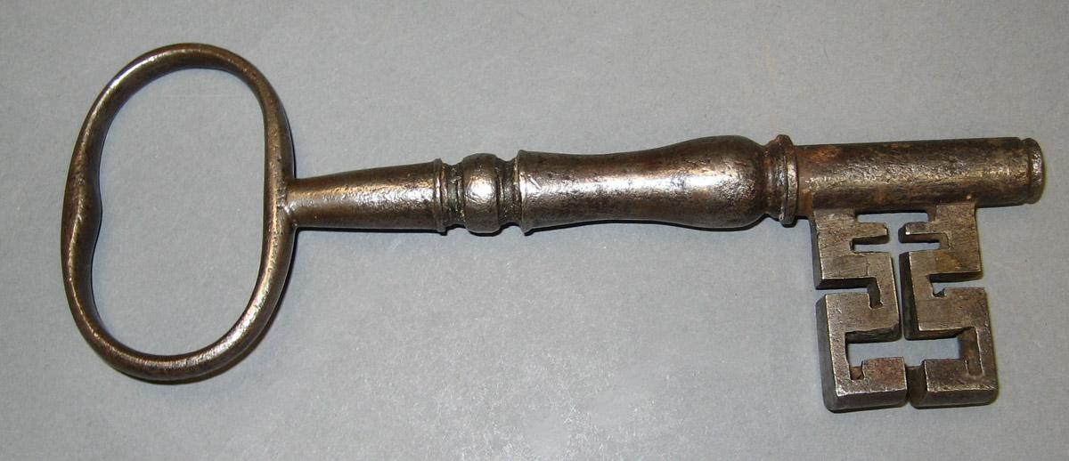 1982.0201 C Key