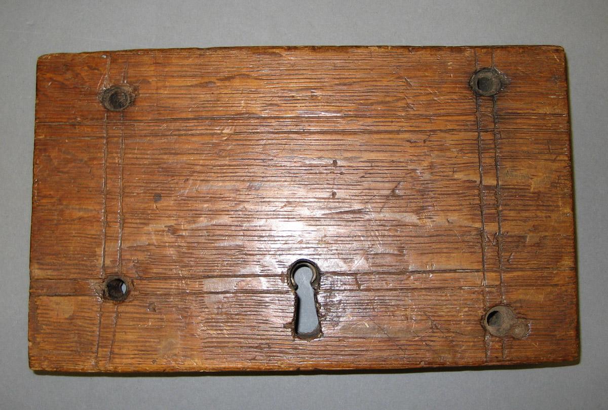 1982.0216 A Lock