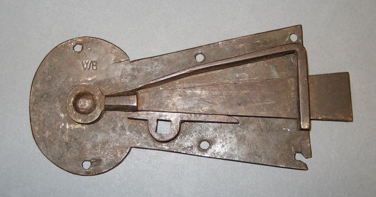 1982.0222 (reverse) Plate Latch