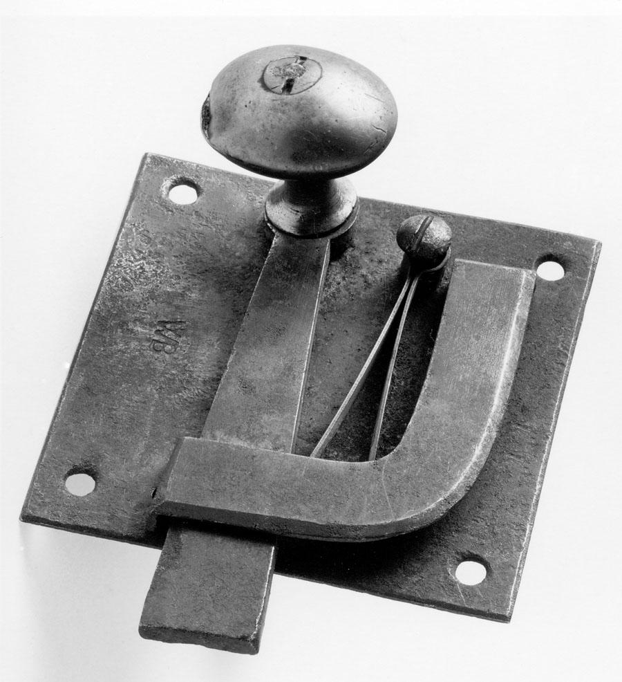 1982.0231 Latch, front