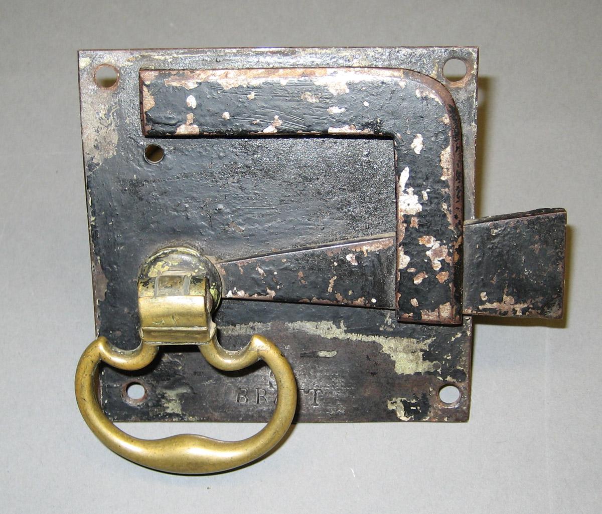 1982.0237 (reverse) Plate Latch