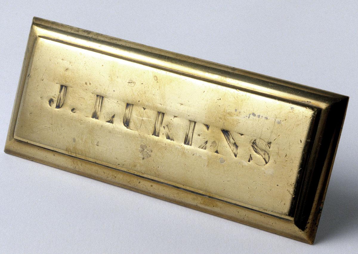 1982.0248.001 Door name plate